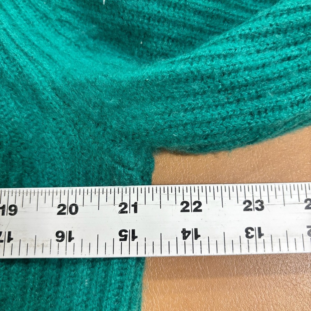 J. Crew Green 100% Cashmere Knit Crew Neck Pullover Sweater Women's Size XS - Picture 8 of 10